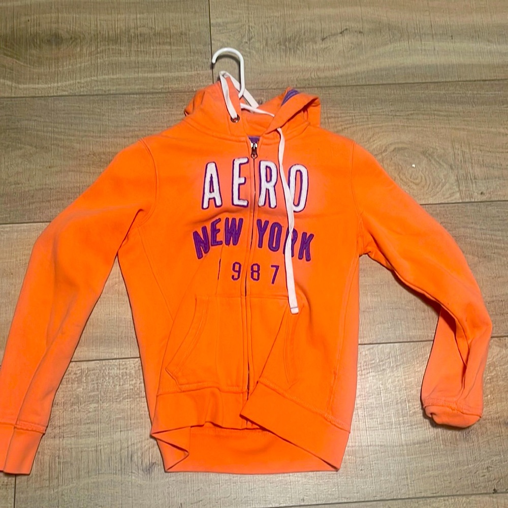 aeropostal, small, orange,